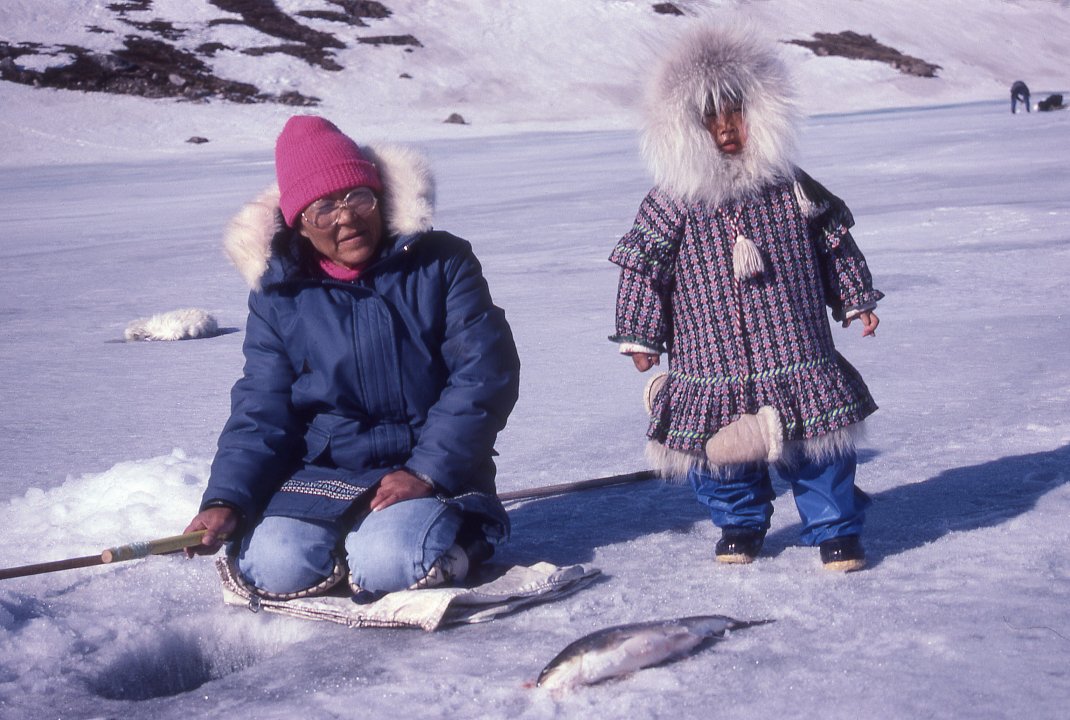 III.2: INUIT CLOTHING/SHELTER 2. Summer ~ People of the Arctic by